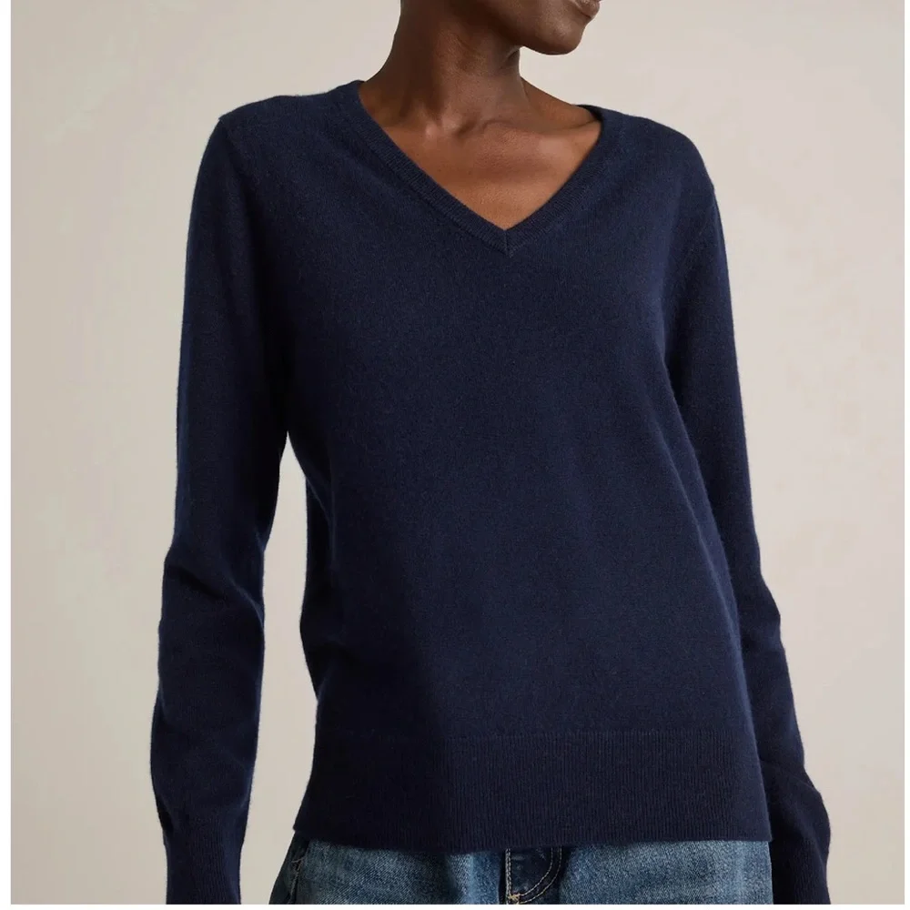 Quince Mongolian Cashmere V-Neck Sweater-True Navy - Picture 2 of 4